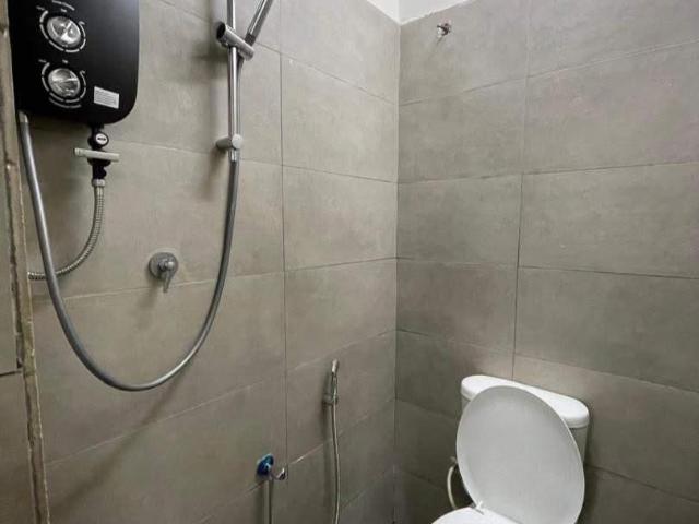 Room for rent in Petaling, Alam Impian