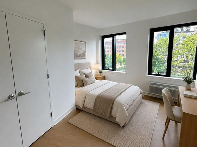 Room for rent in Hilltop, Jersey City