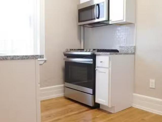 Condo for rent in Brighton