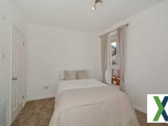 Flat for sale in Upton Park