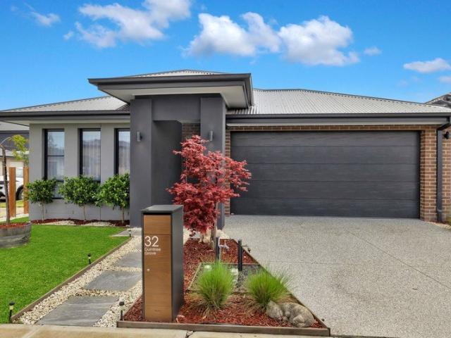 House for sale in Officer, Melbourne