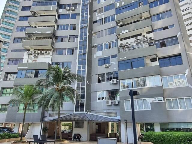 Room for rent in Newton