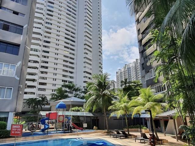 Room for rent in Newton