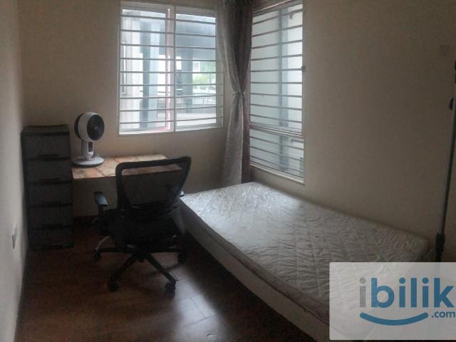 Room for rent in PJU 8, Petaling Jaya