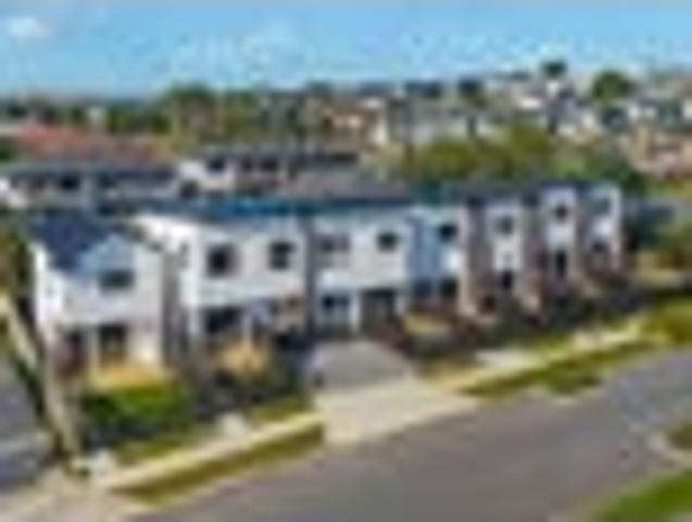 Townhouse for sale in Owhata, Oroua County