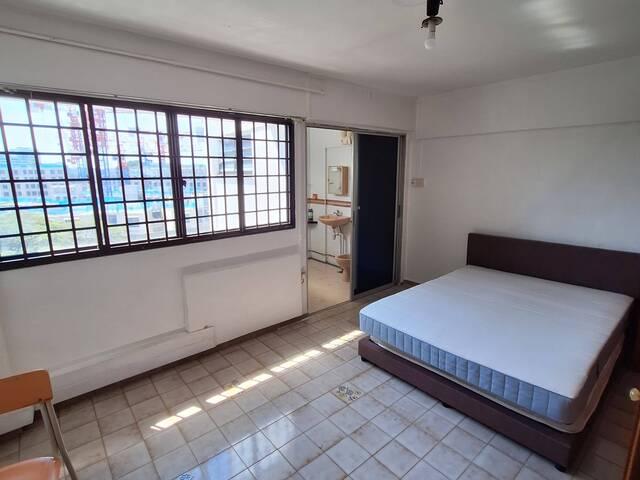 Room for rent in Chai Chee