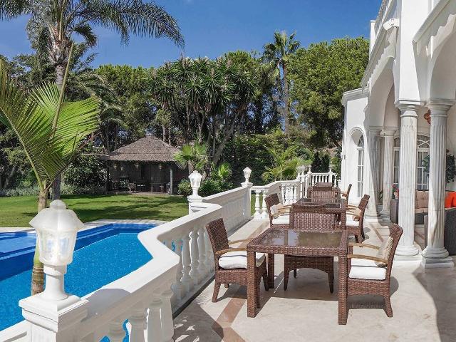 Casa en venta en Pelikan Park, Estepona