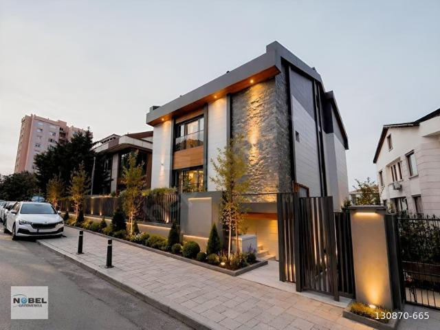 Kadiköy, İstanbul içerisinde satılık Bina