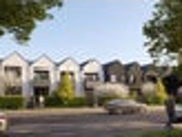 Townhouse for sale in Heathcote, Canterbury