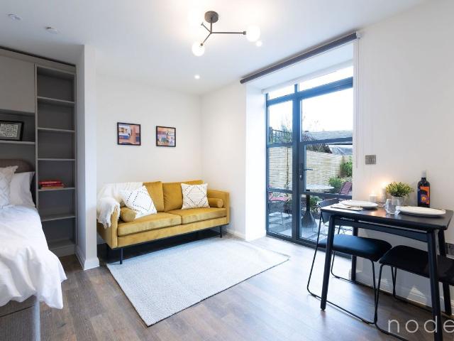 Studio for rent in Loughborough Junction, Greater London