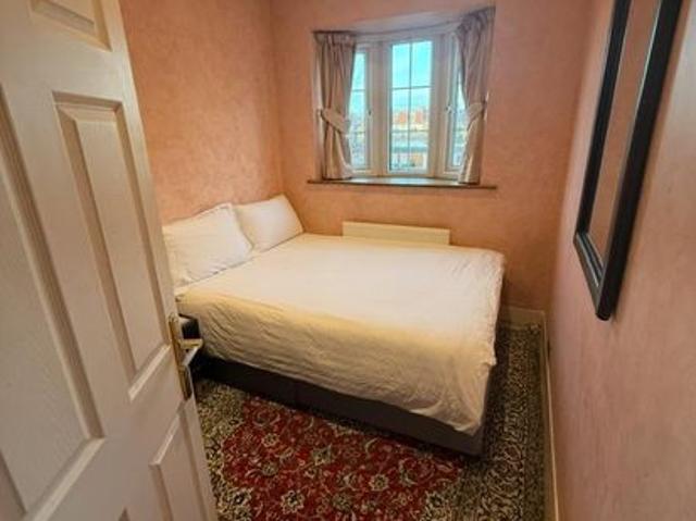 House for rent in London Borough of Ealing, Park Royal