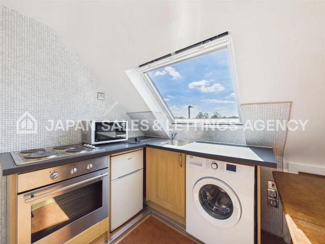 Studio for rent in London Borough of Ealing, Park Royal