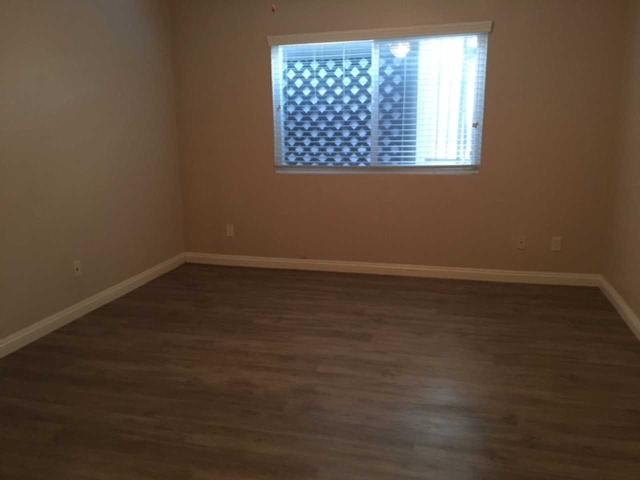 Apartment for rent in Canoga Park, California