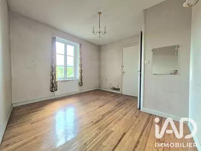 Maison vente à Le Gripel, Noirétable