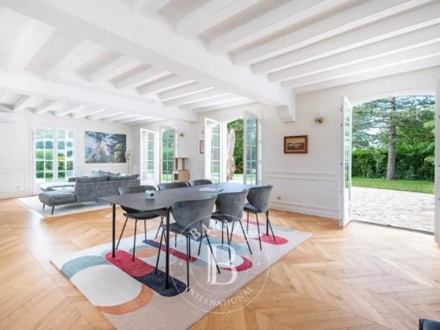 Maison vente à Versailles, Noisy-le-roi