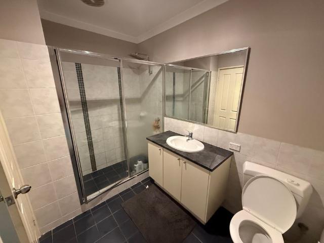 Room for rent in Stirling, Western Australia