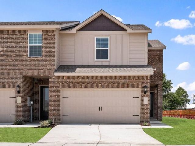 Townhouse for sale in Denton, Texas