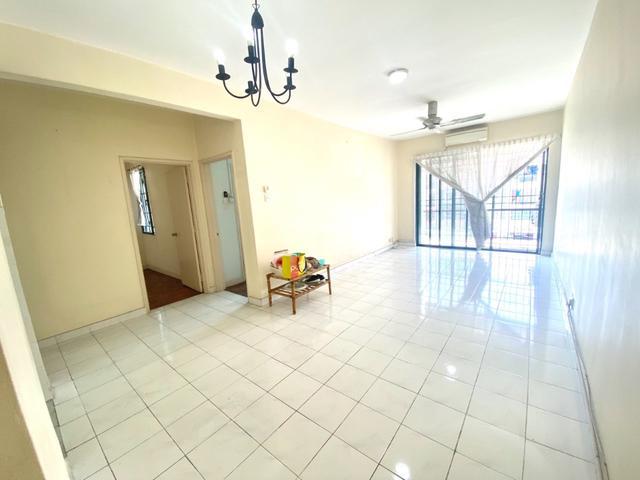 Apartment for sale in Petaling, Damansara Damai