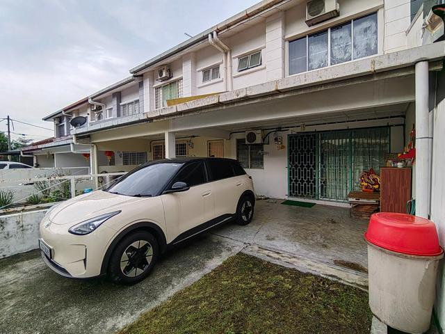 Terraced House for sale in Seri Kembangan, Majlis Bandaraya Subang Jaya