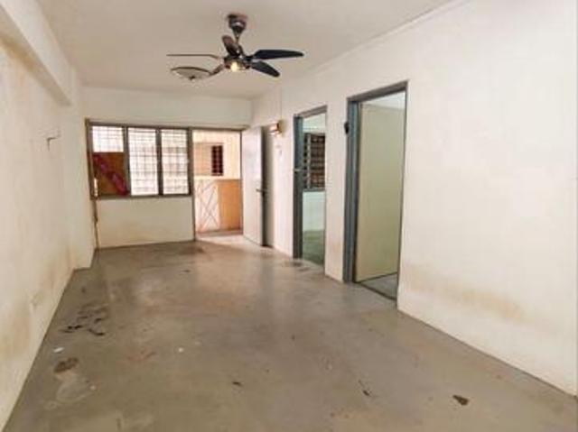 Apartment for sale in Petaling, Damansara Damai