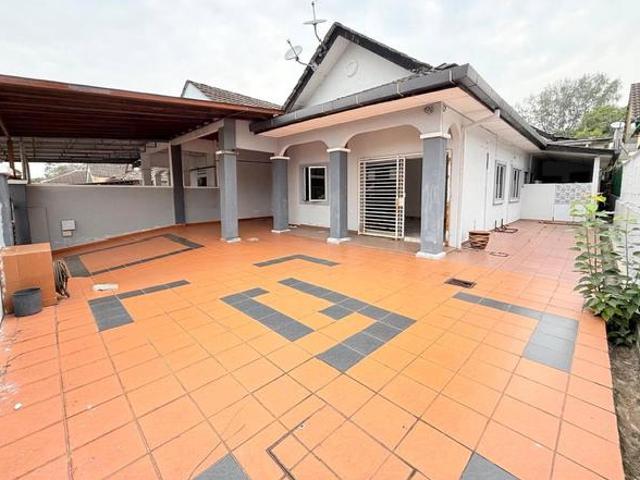 Residential House for sale in Sendayan Village, Negeri Sembilan