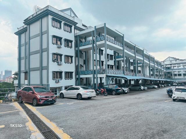Apartment for sale in Country Heights Damansara, Kuala Lumpur