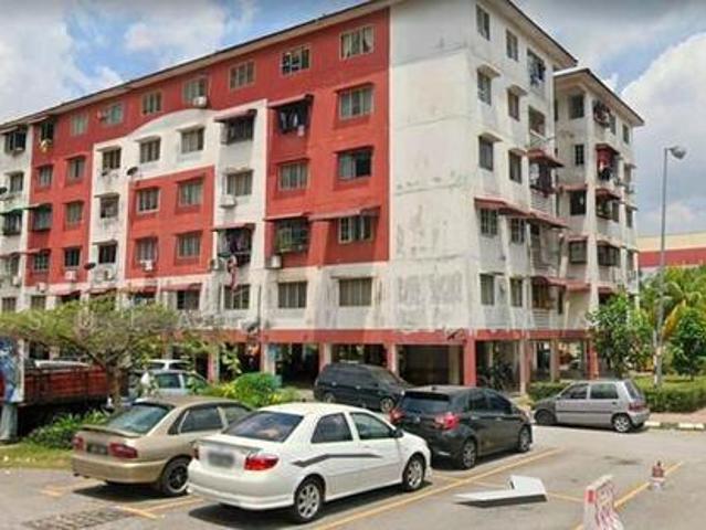 Flat for sale in Petaling, Damansara Damai