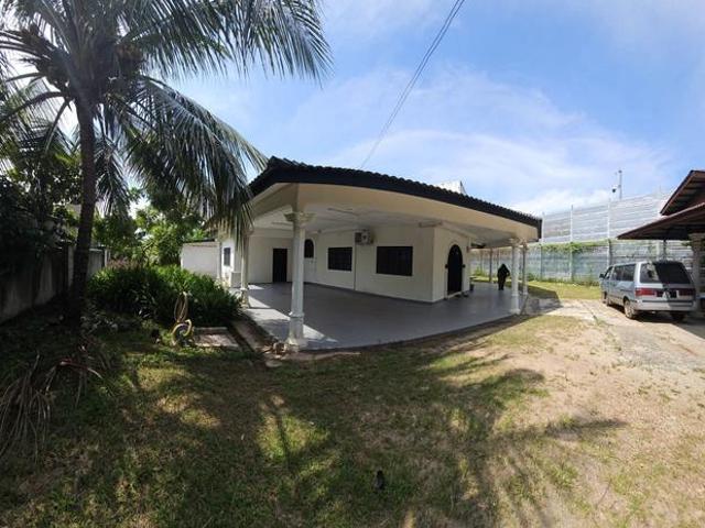 Bungalow for sale in Sungai Udang, Melaka Tengah