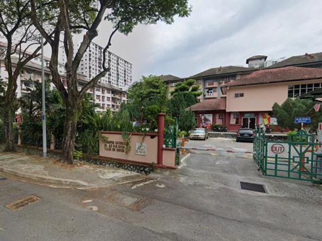 Apartment for sale in Bandar Sunway