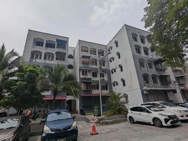 Apartment for sale in Country Heights Damansara, Kuala Lumpur