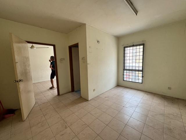Apartment for sale in Shah Alam, Petaling