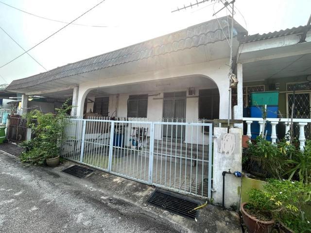 Terraced House for sale in Salak Selatan, Kuala Lumpur
