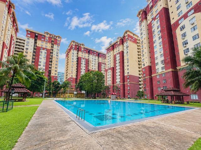 Apartment for sale in Petaling Jaya, Petaling