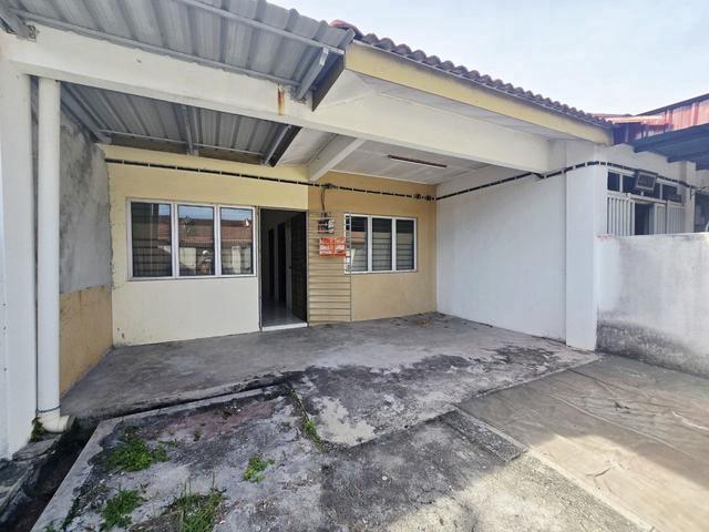Terraced House for sale in Kuala Selangor, Selangor