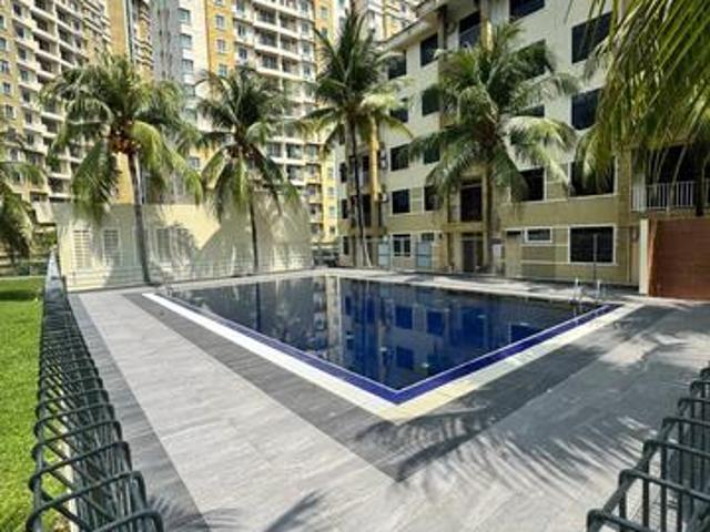 Apartment for sale in Malaka