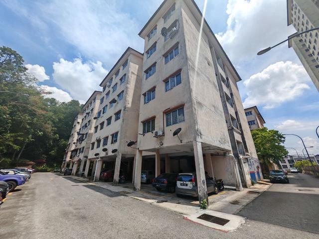 Apartment for sale in Kajang, Langat