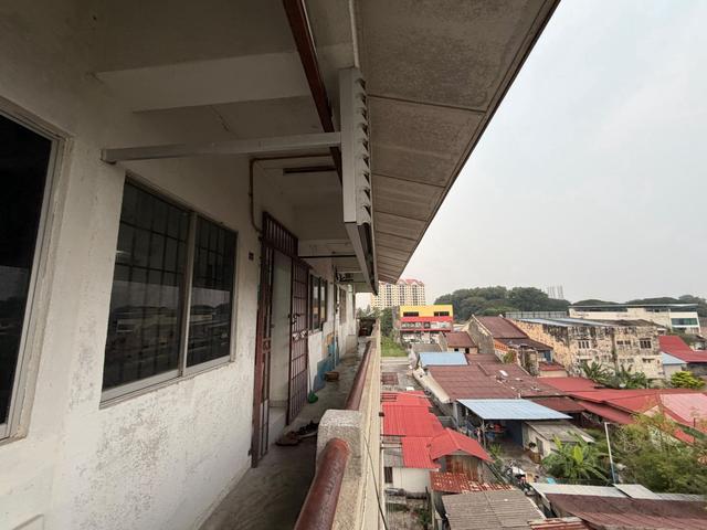 Apartment for sale in Malaka