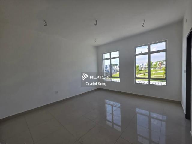 Shop for sale in Kajang, Langat