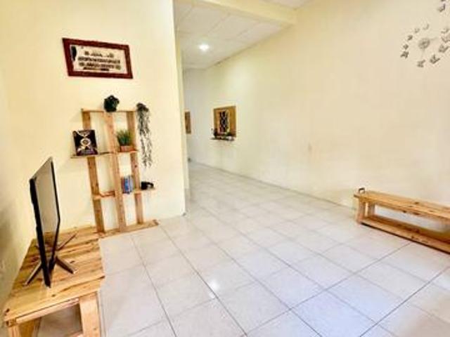 Residential House for sale in Malaka