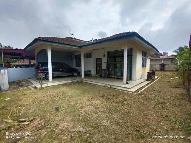 Residential House for sale in Malaka