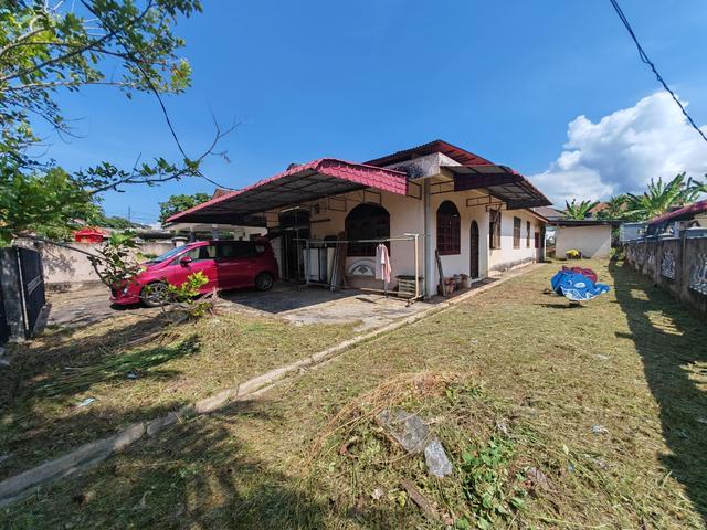Bungalow for sale in Malaka