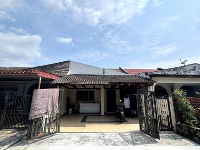 House for sale in Langat, Selangor