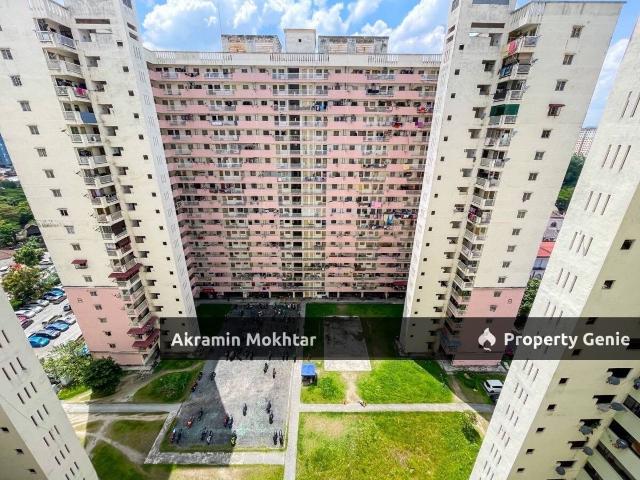 Apartment for sale in Bandar Tasik Selatan