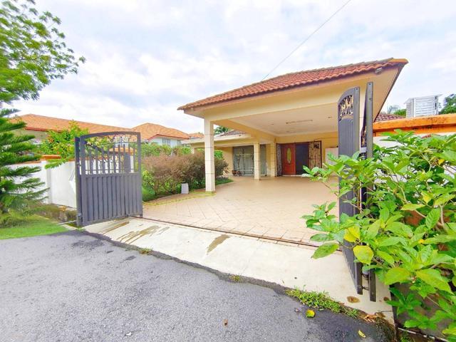 Bungalow for sale in Sendayan Village, Negeri Sembilan
