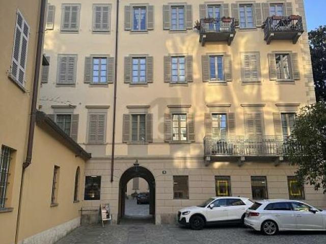 Büro mieten in Aldesago, Tessin
