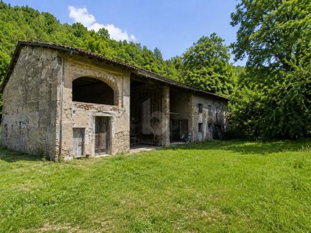 Bauernhaus kaufen in Faido, Tessin