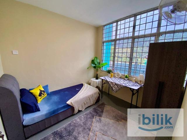Room for rent in Kajang Plaza, Majlis Perbandaran Kajang