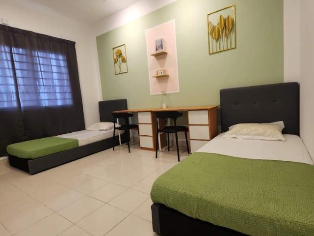 Room for rent in Petaling, Damansara Damai