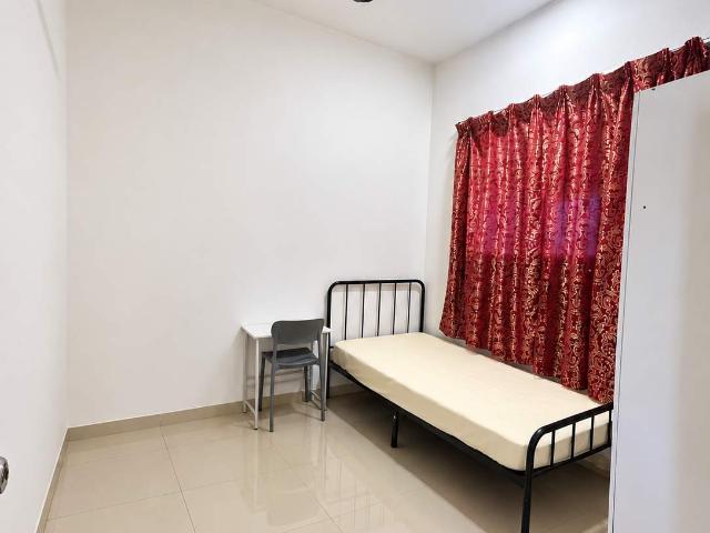 Room for rent in Barat Daya, George Town