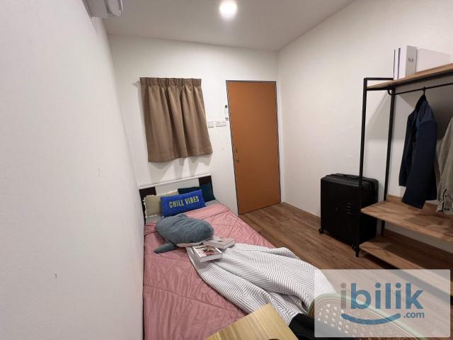 Room for rent in Petaling, Alam Impian